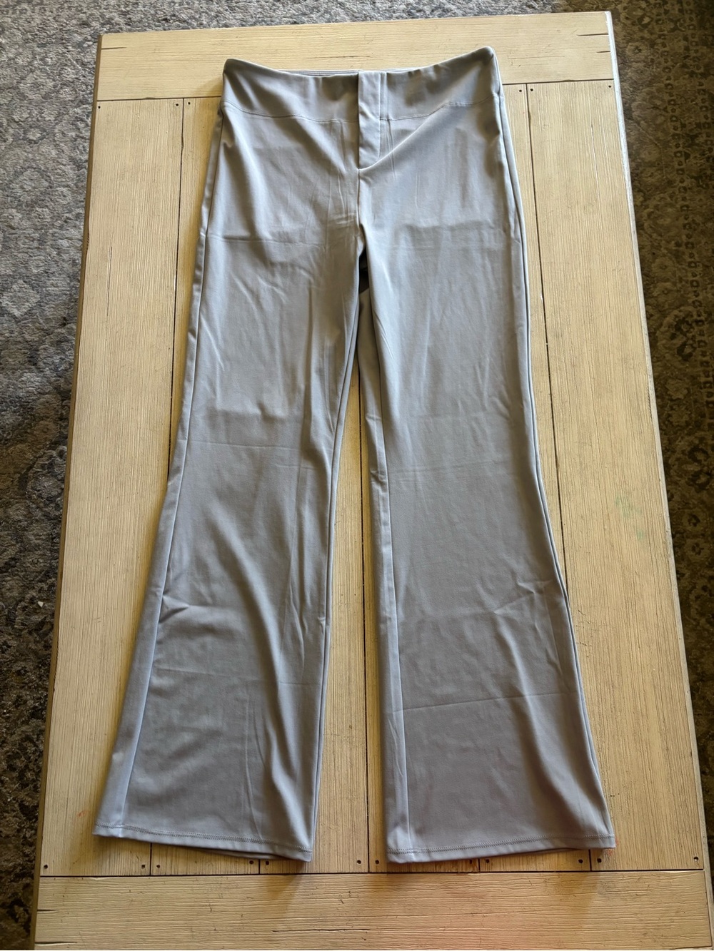 Women’s Pull On Flare Pants Stretch Taupe Gray Size Large With Pockets